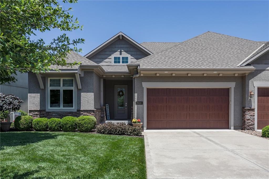 Listing Photo MLS #HMS2624493