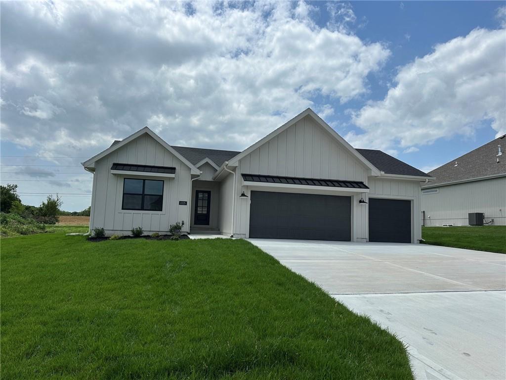 Listing Photo MLS #HMS2624511