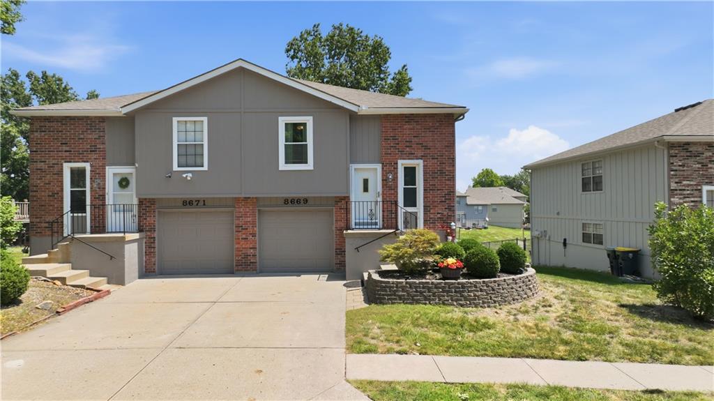 Listing Photo MLS #HMS2624833