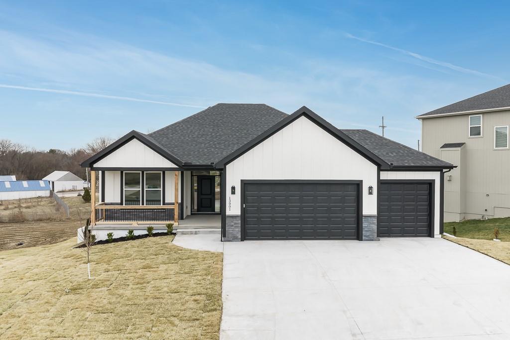 Listing Photo MLS #HMS2624879