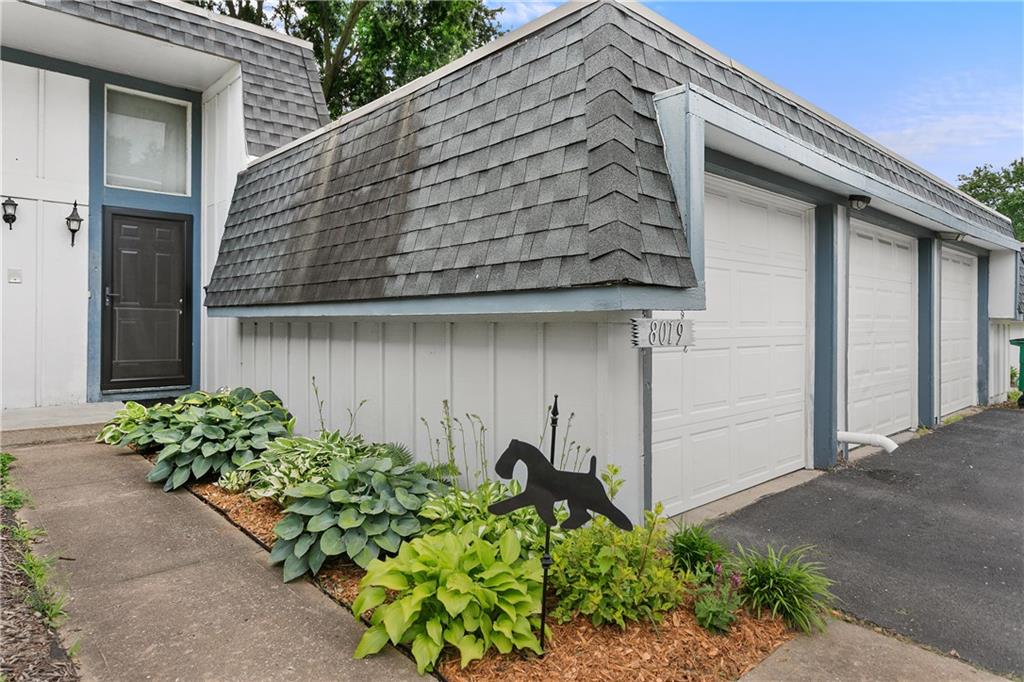 Listing Photo MLS #HMS2624880