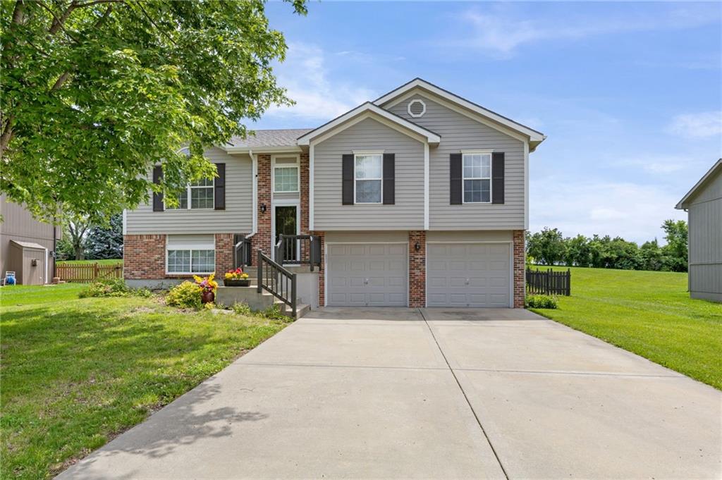 Listing Photo MLS #HMS2624893