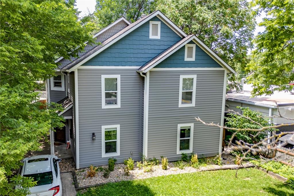 Listing Photo MLS #HMS2624976