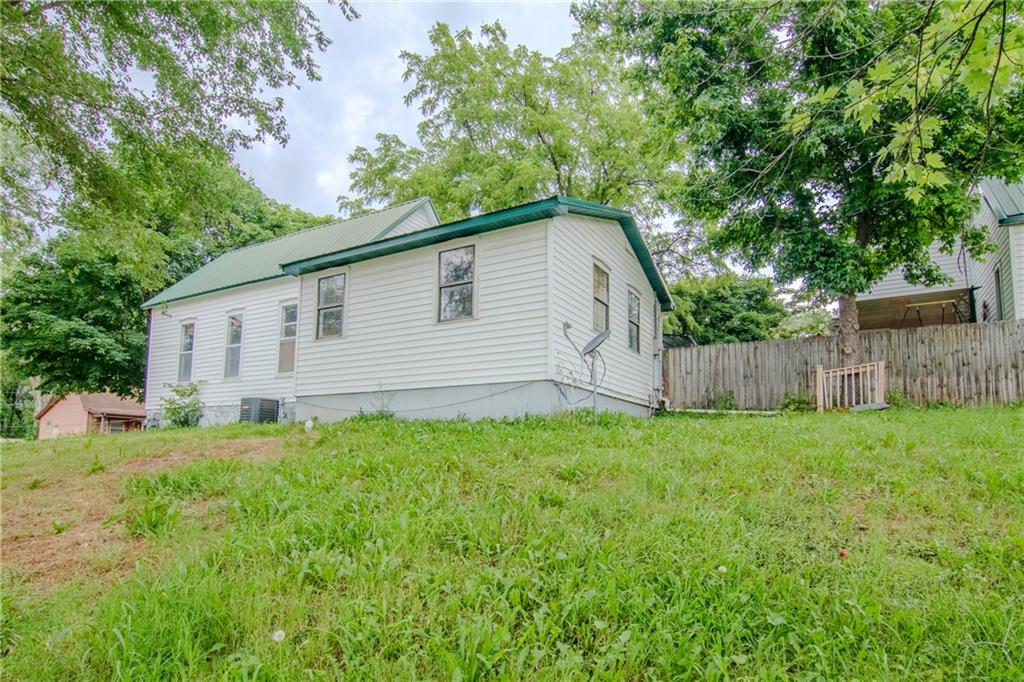 Listing Photo MLS #HMS2625045