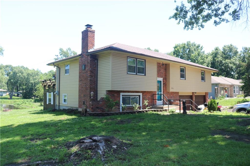 Listing Photo MLS #HMS2625053
