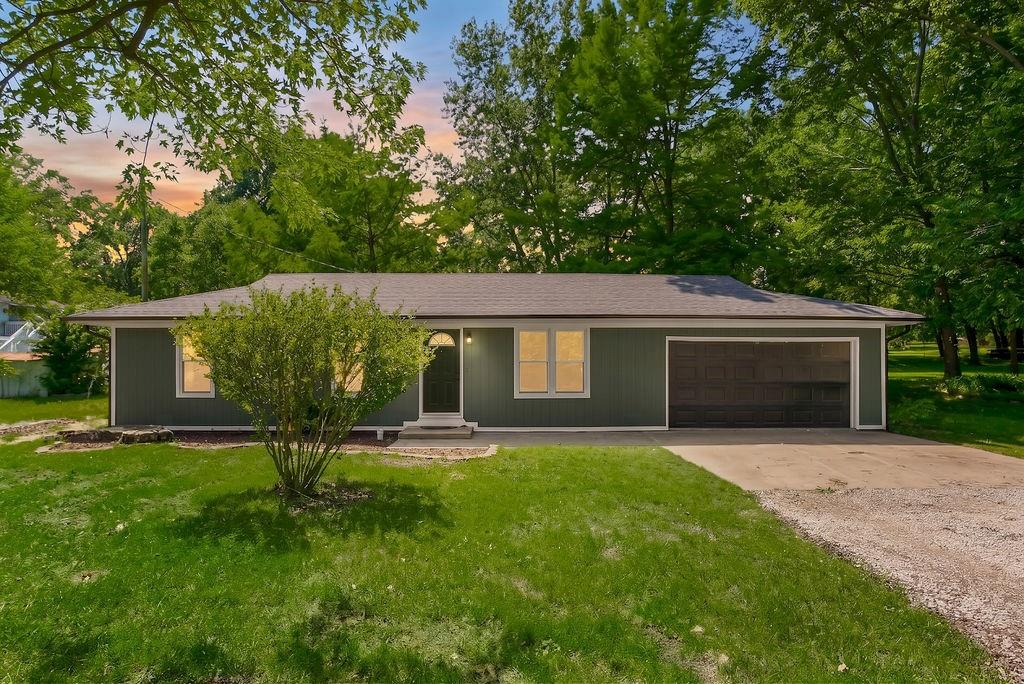 Listing Photo MLS #HMS2625061