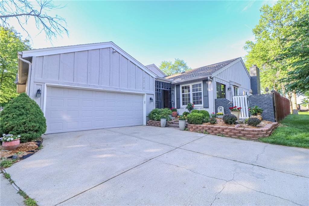 Listing Photo MLS #HMS2625153