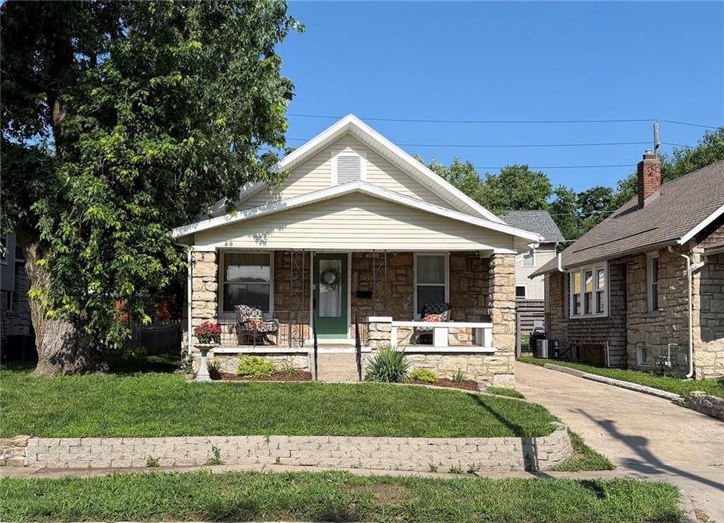 Listing Photo MLS #HMS2625217