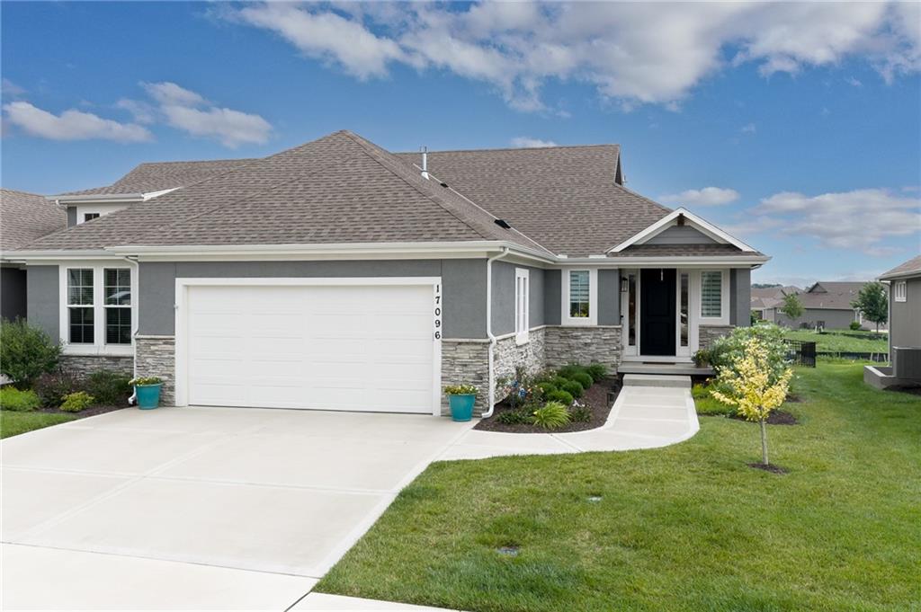 Listing Photo MLS #HMS2625227