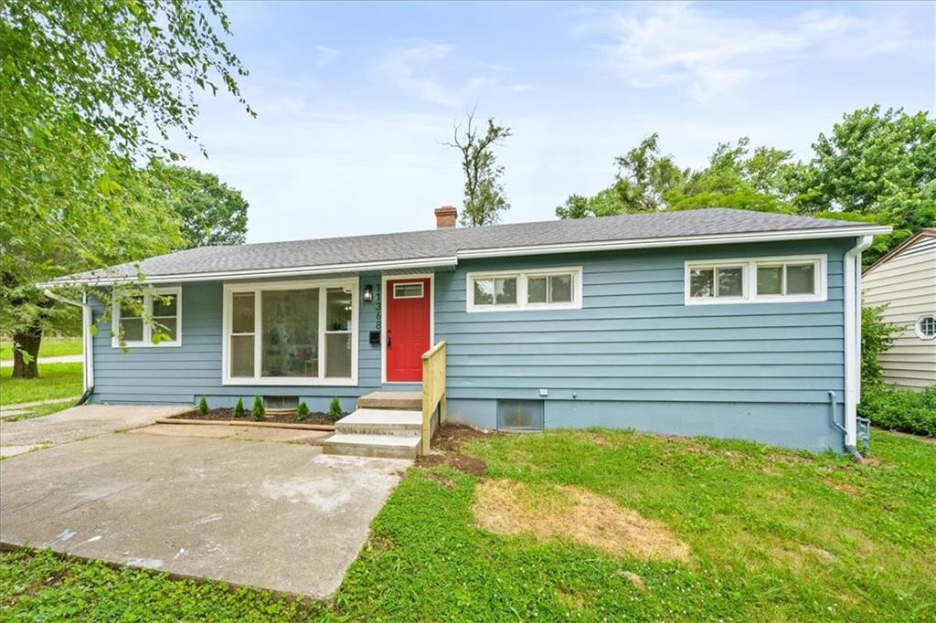 Listing Photo MLS #HMS2625271