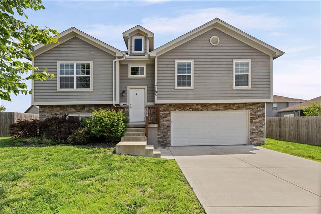 Listing Photo MLS #HMS2625321