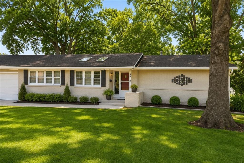 Listing Photo MLS #HMS2625442