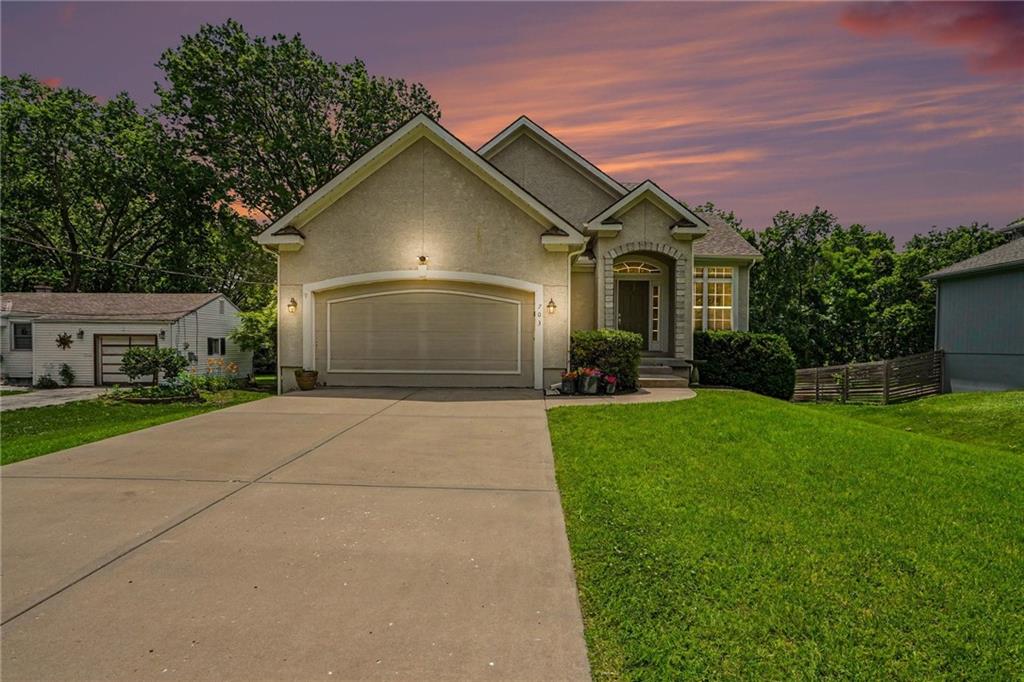 Listing Photo MLS #HMS2625478