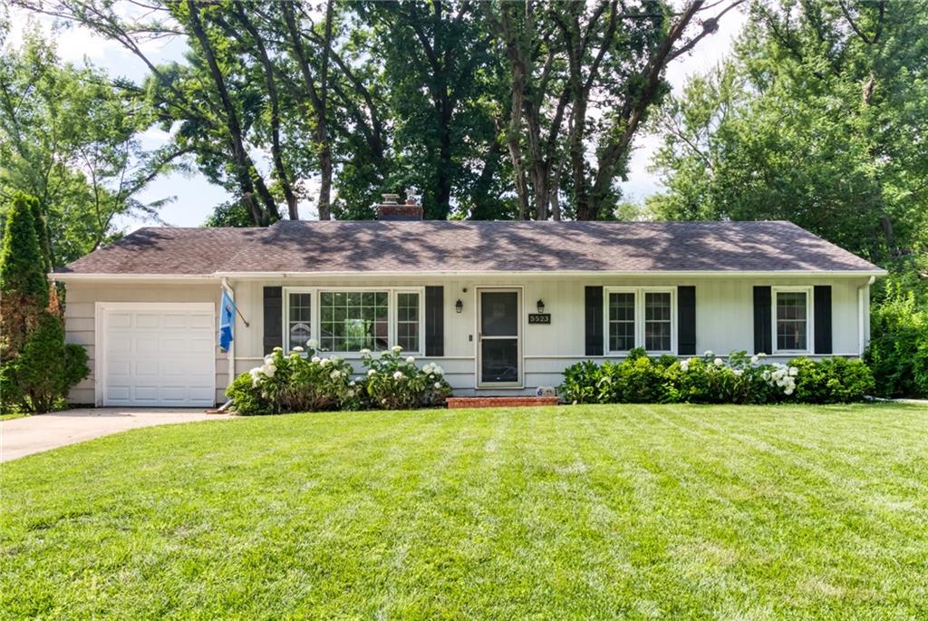 Listing Photo MLS #HMS2625668