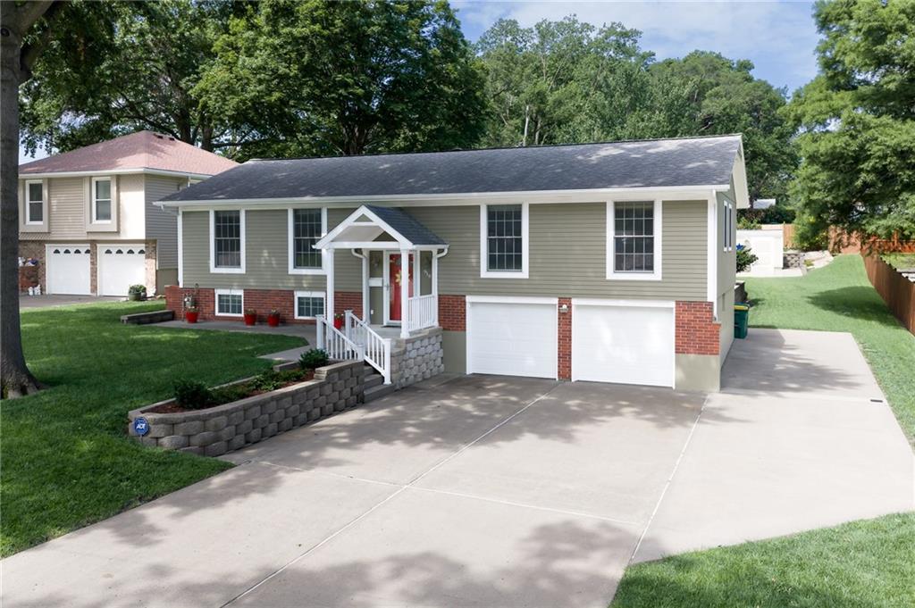Listing Photo MLS #HMS2625700