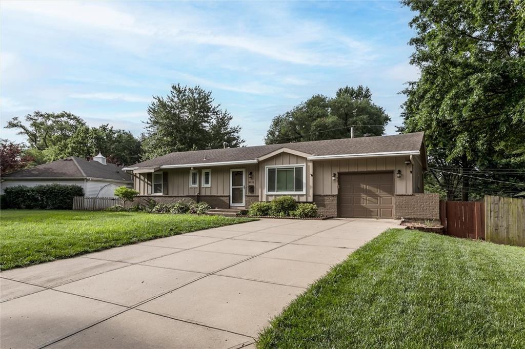 Listing Photo MLS #HMS2625791