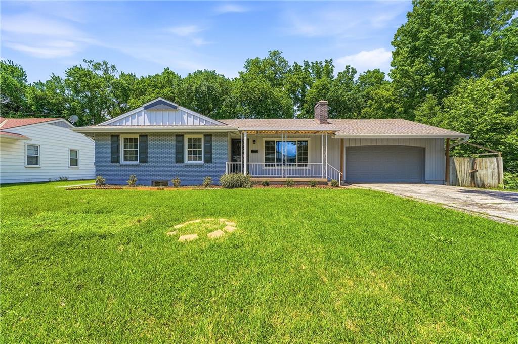Listing Photo MLS #HMS2625825