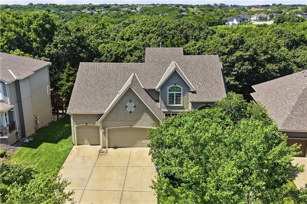 Listing Photo MLS #HMS2625905