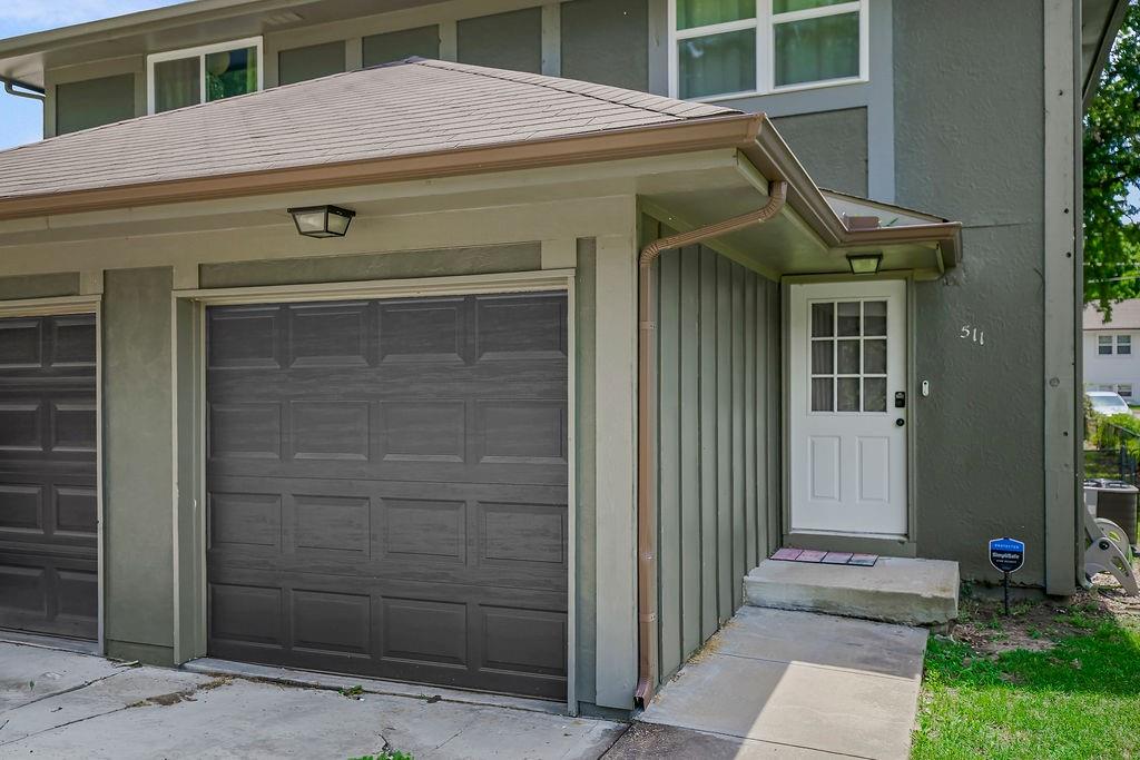 Listing Photo MLS #HMS2625978