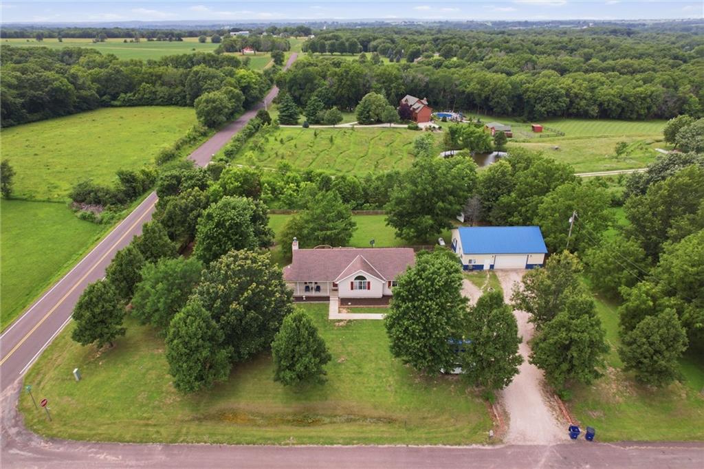 Listing Photo MLS #HMS2626036
