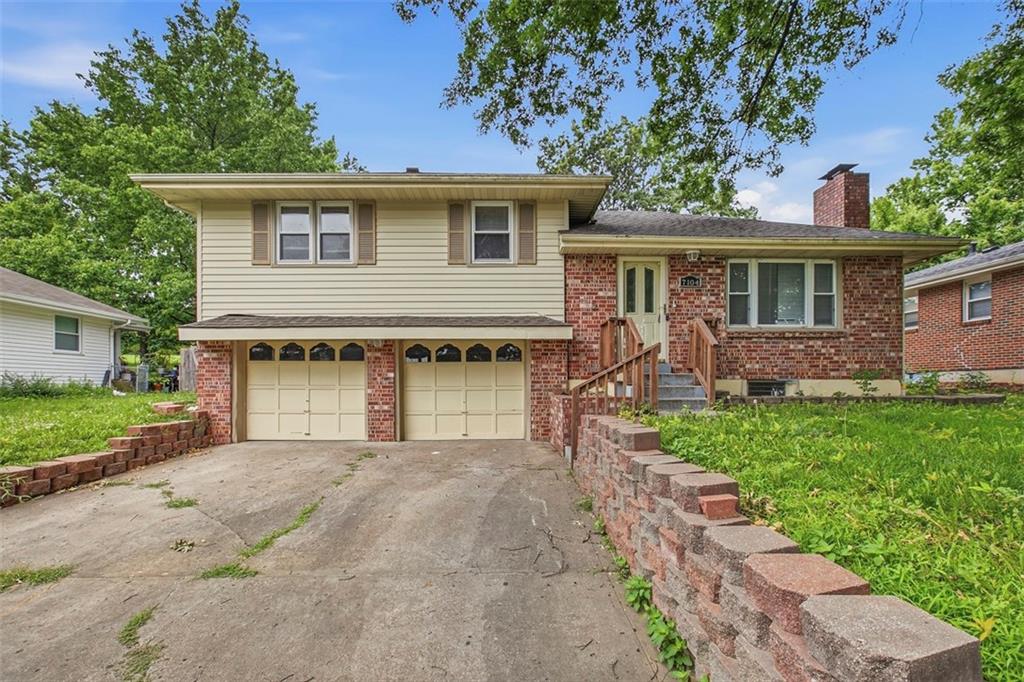 Listing Photo MLS #HMS2626041