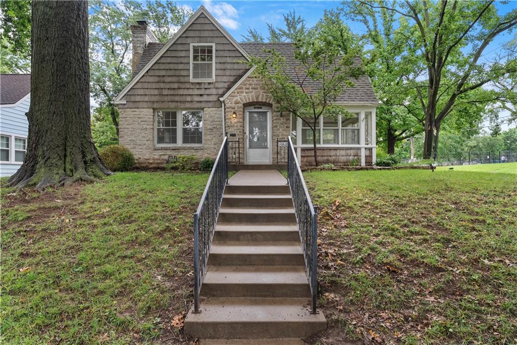 Listing Photo MLS #HMS2626173
