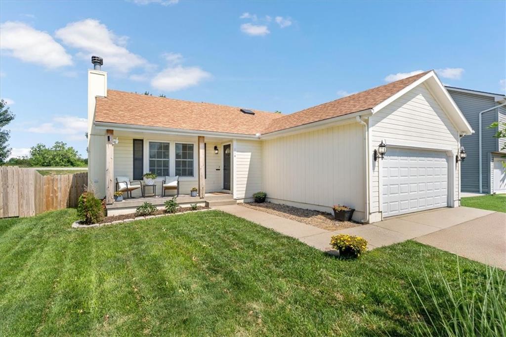 Listing Photo MLS #HMS2626395
