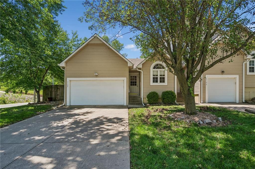 Listing Photo MLS #HMS2626642
