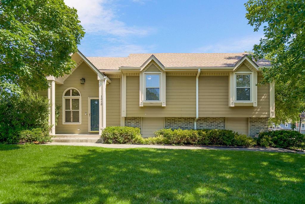 Listing Photo MLS #HMS2626728