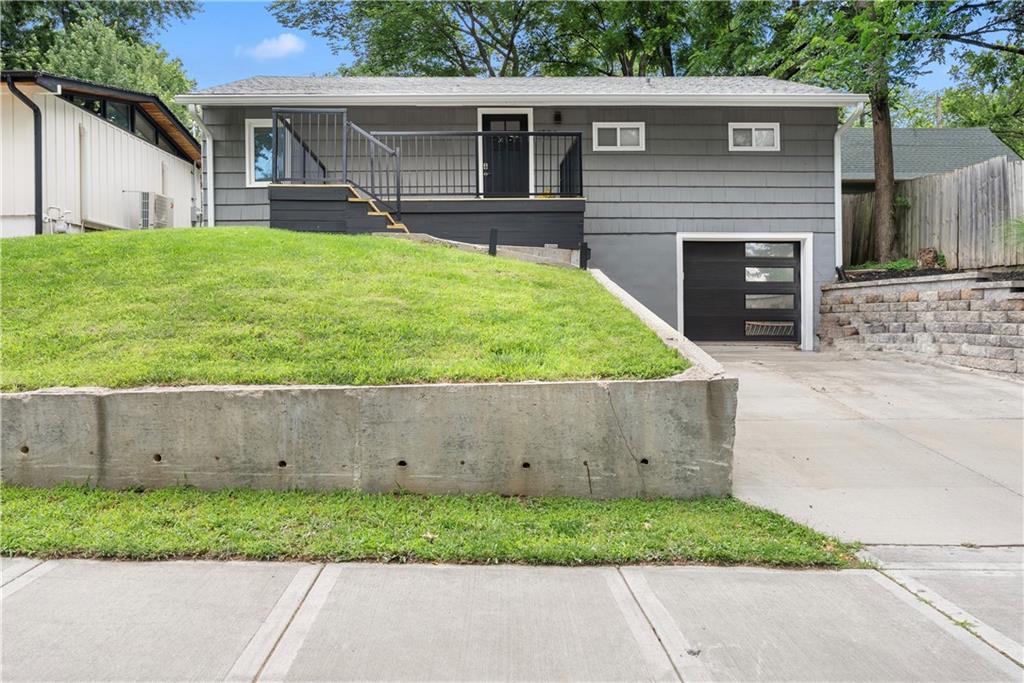Listing Photo MLS #HMS2626780