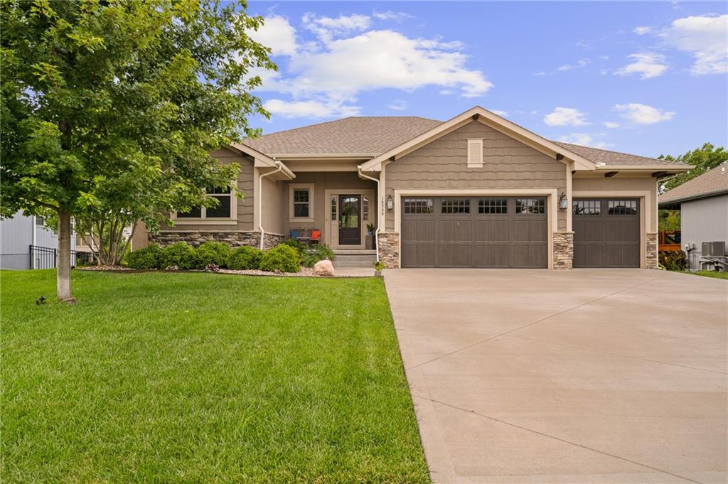 Listing Photo MLS #HMS2626890