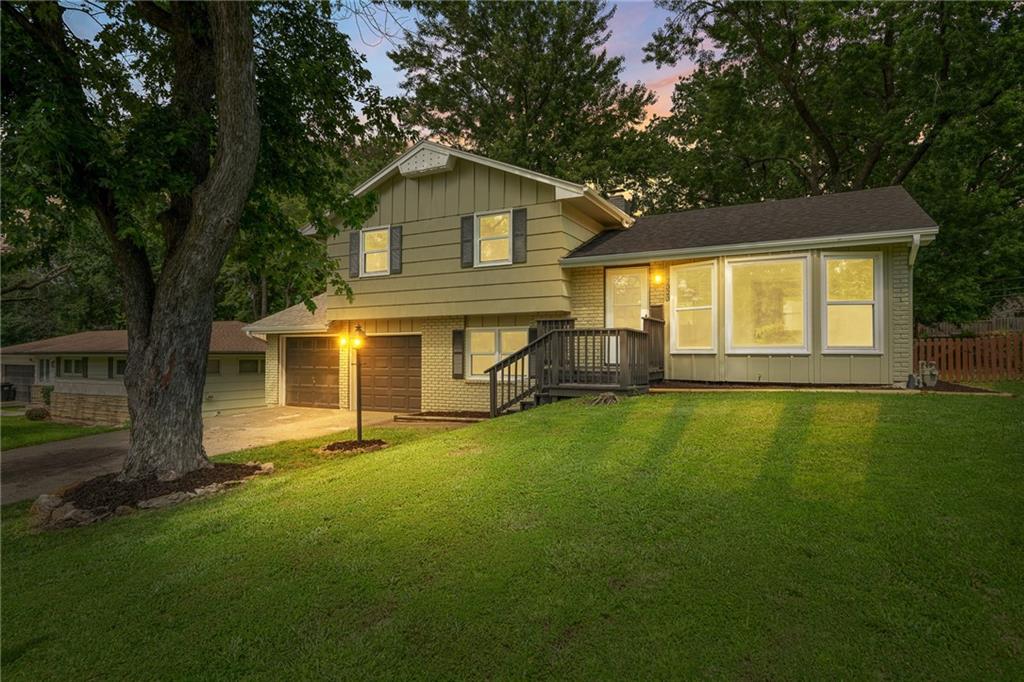 Listing Photo MLS #HMS2627010