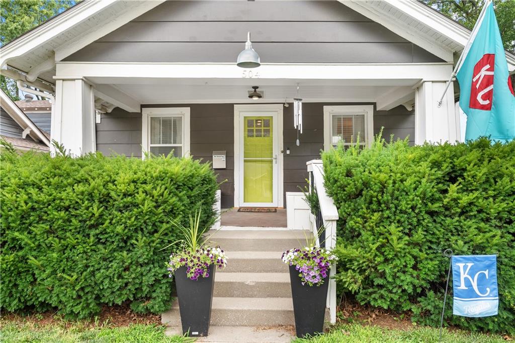 Listing Photo MLS #HMS2627012