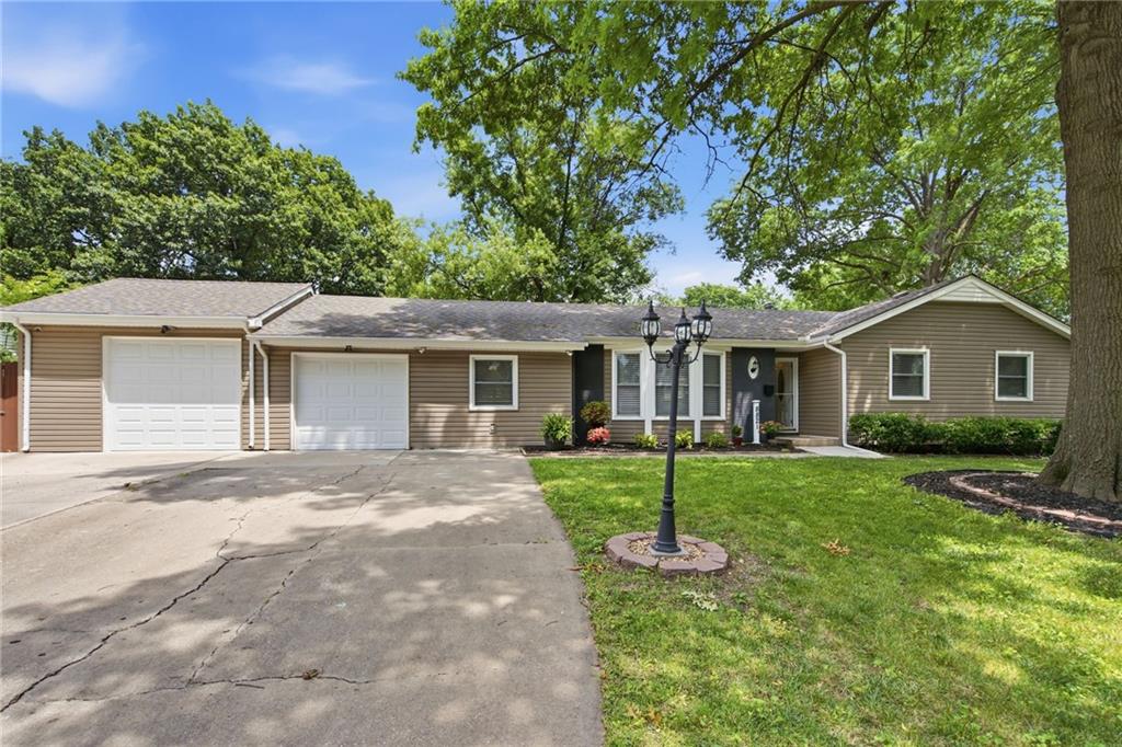 Listing Photo MLS #HMS2627060