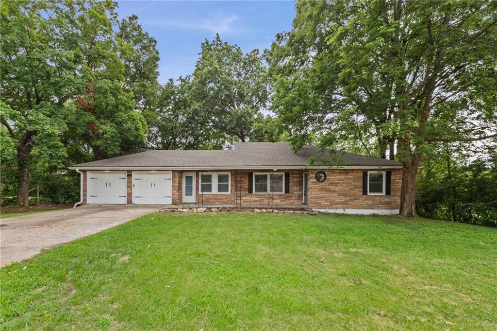 Listing Photo MLS #HMS2627142