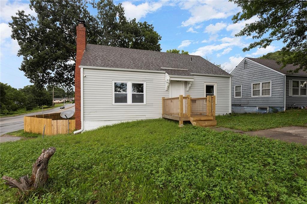 Listing Photo MLS #HMS2627177