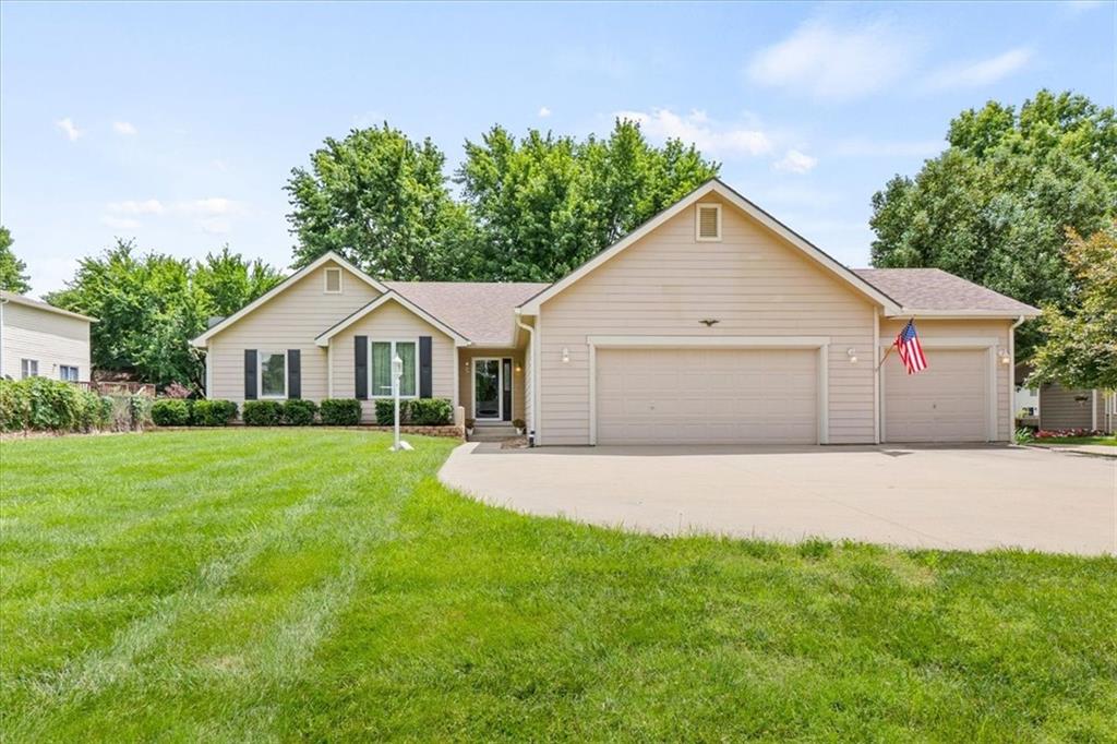 Listing Photo MLS #HMS2627193