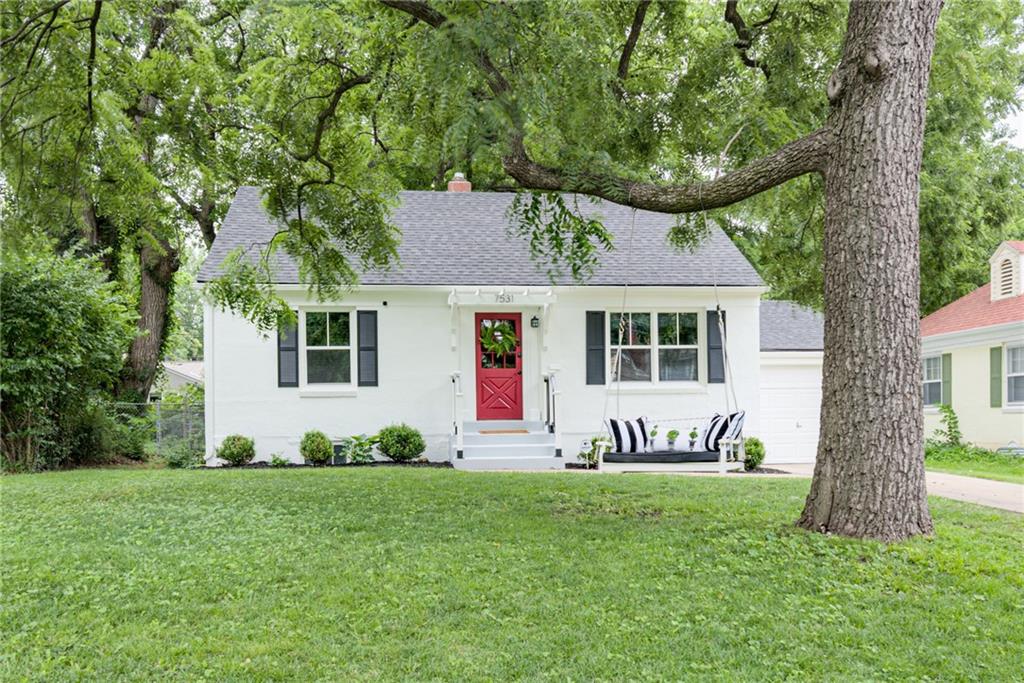 Listing Photo MLS #HMS2627556