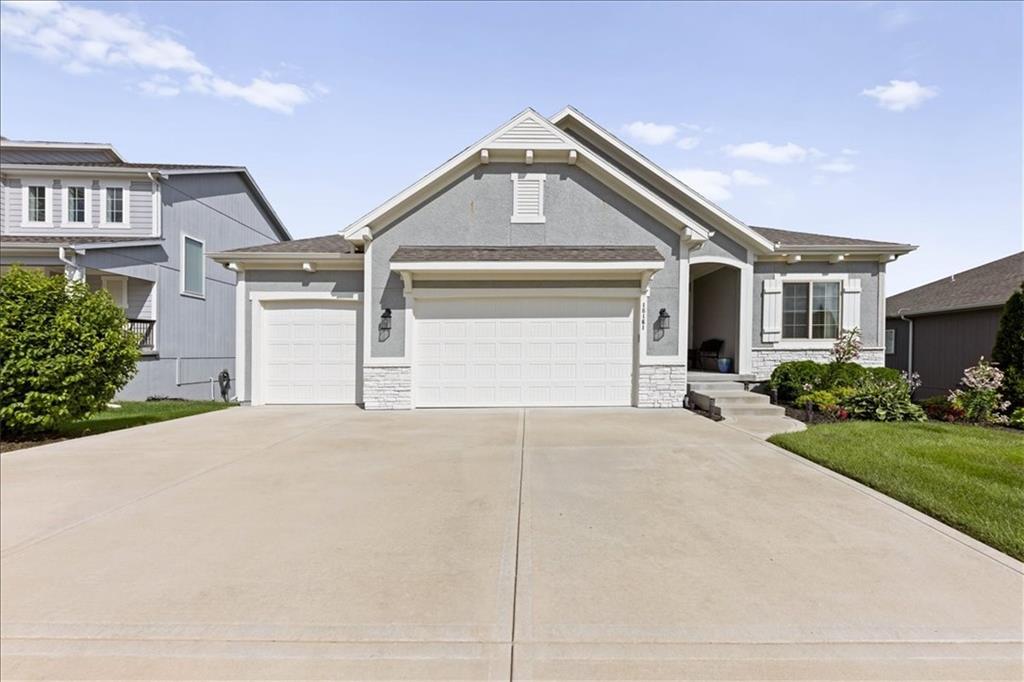 Listing Photo MLS #HMS2627693