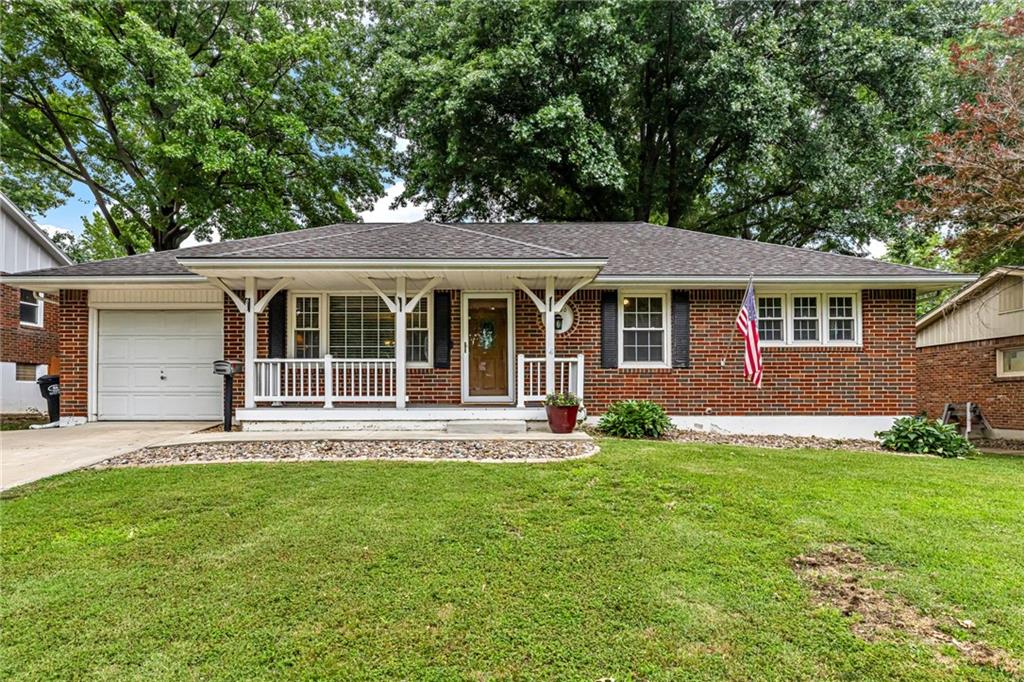 Listing Photo MLS #HMS2627701