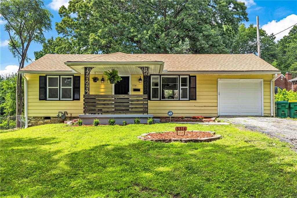 Listing Photo MLS #HMS2627762