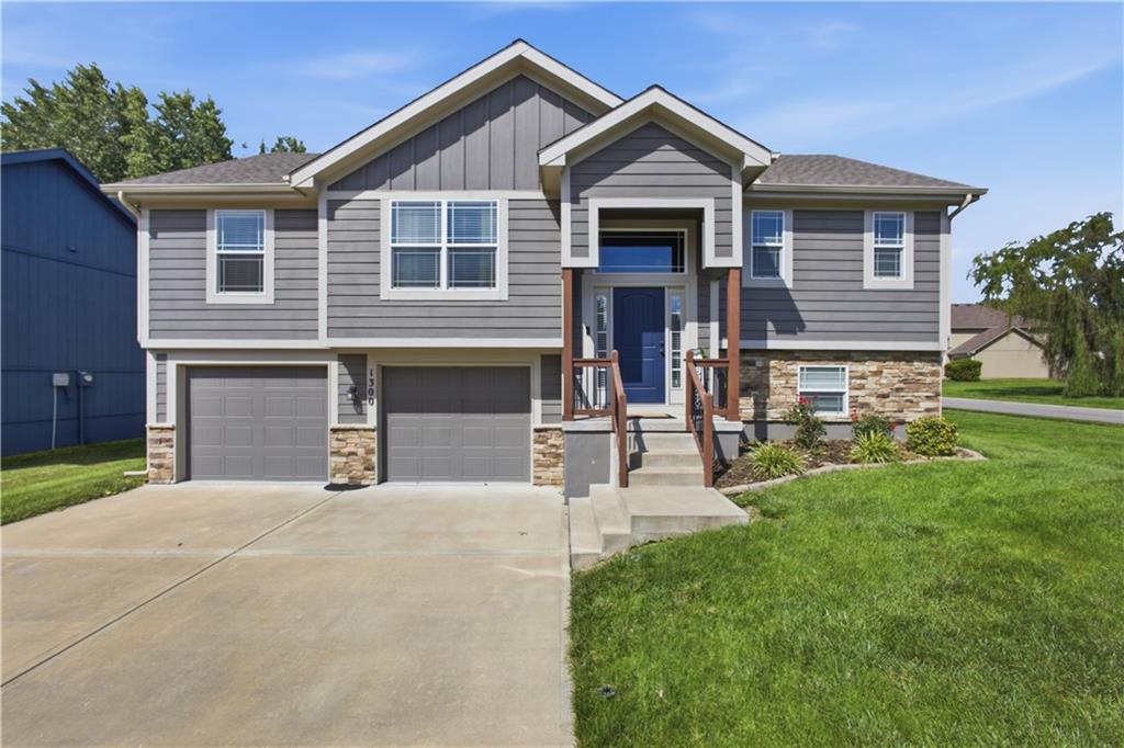 Listing Photo MLS #HMS2627834