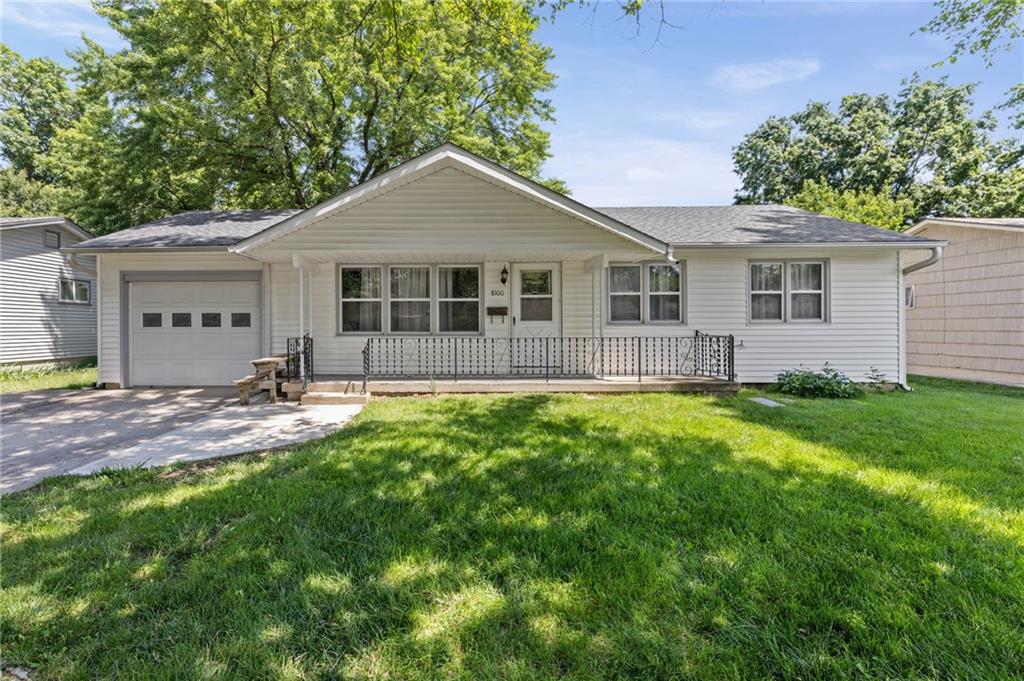 Listing Photo MLS #HMS2627930