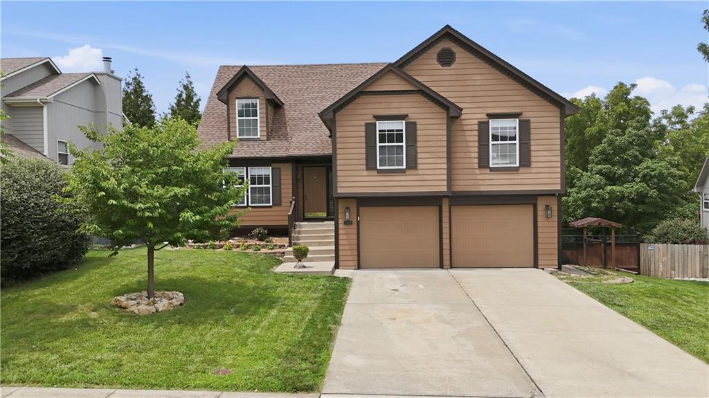 Listing Photo MLS #HMS2627951
