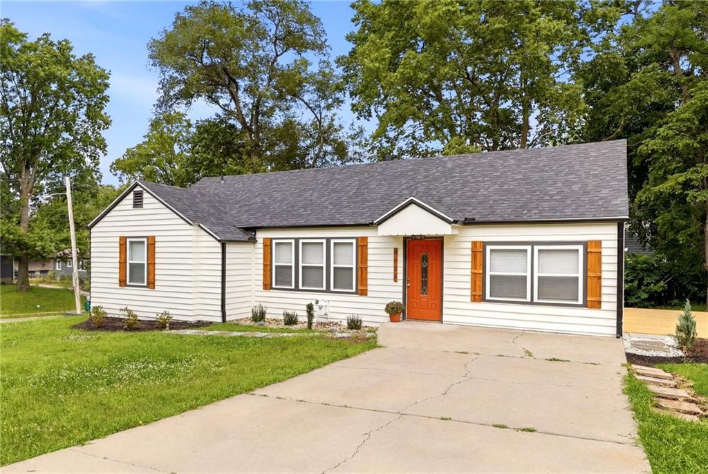 Listing Photo MLS #HMS2628010