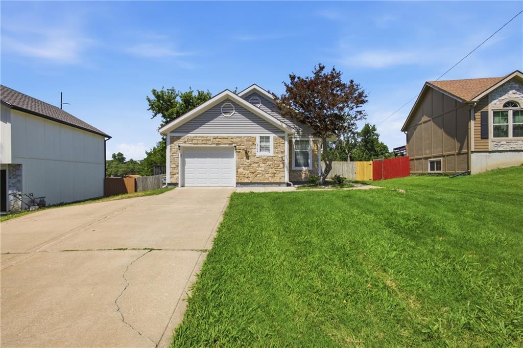 Listing Photo MLS #HMS2628081
