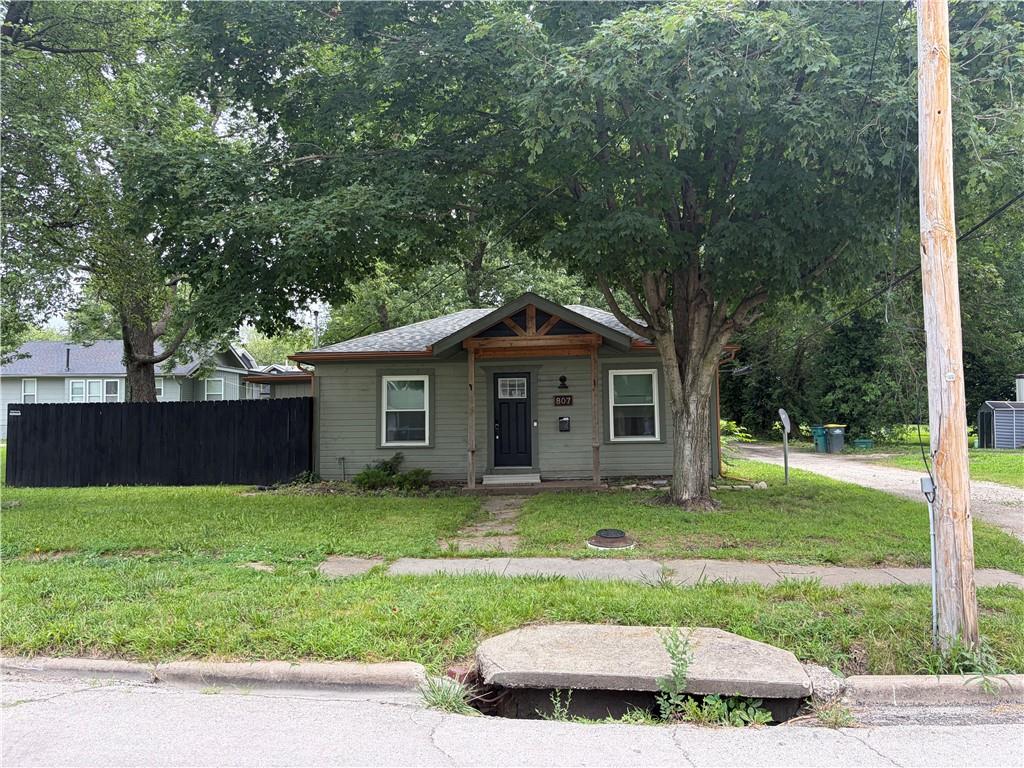 Listing Photo MLS #HMS2628098