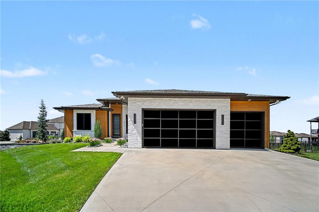Listing Photo MLS #HMS2628875