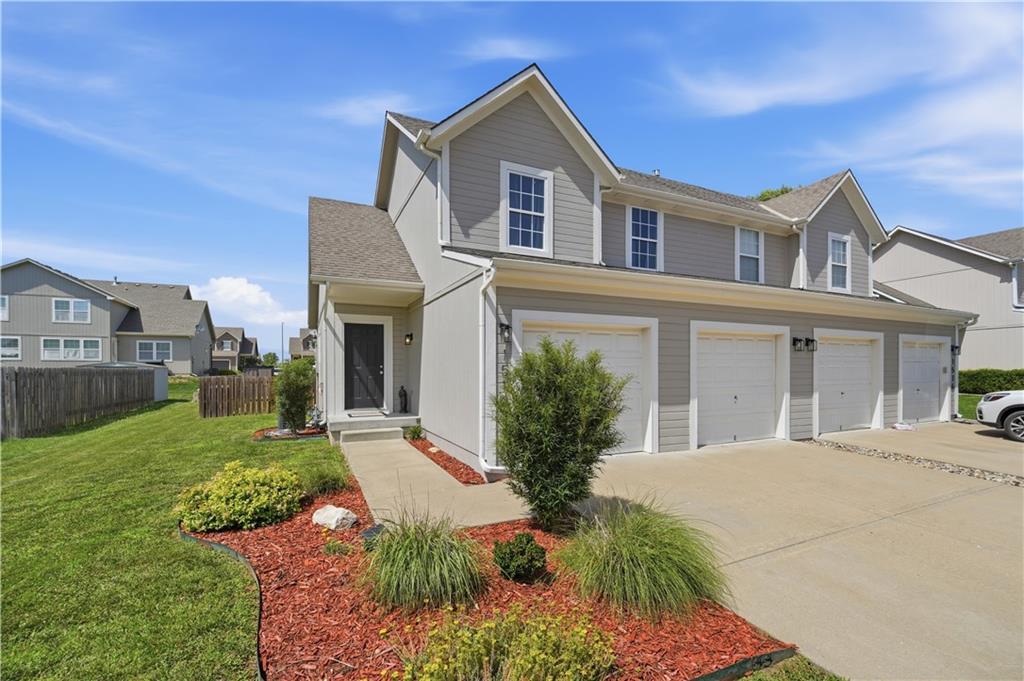 Listing Photo MLS #HMS2629038