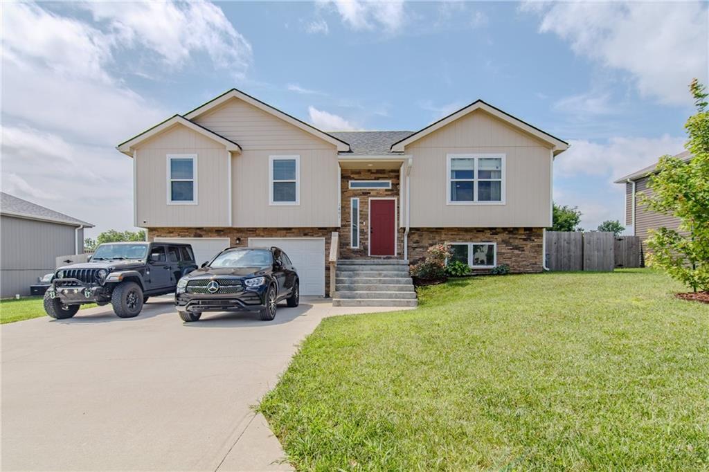 Listing Photo MLS #HMS2629086